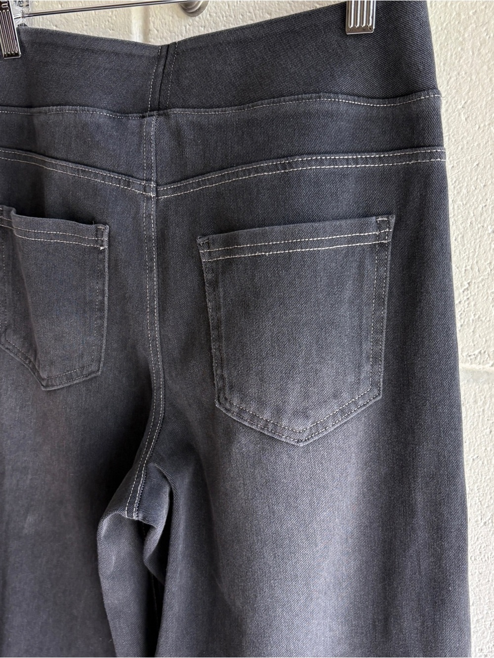 Halara Pull On Wide Leg Jegging Pants Size Petite Small Faded Black Wash - Picture 6 of 8